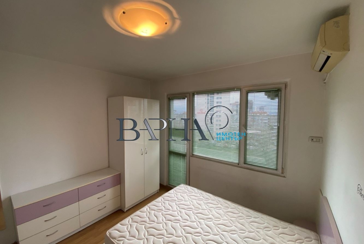 Продава Тристаен Апартамент Панелен Блок Трошево - 0