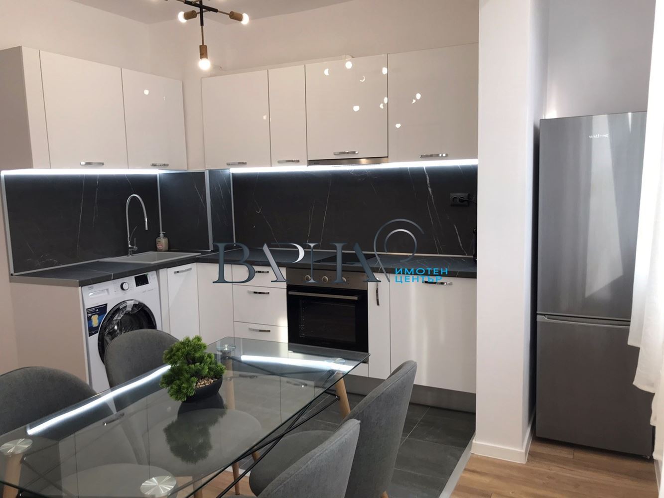 Продава Двустаен Апартамент в кв. Трошево - 0