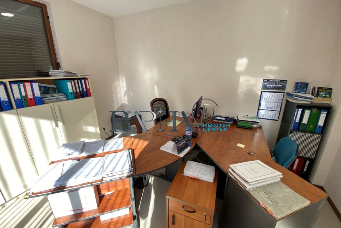 Офис - Варна, Бриз - 0