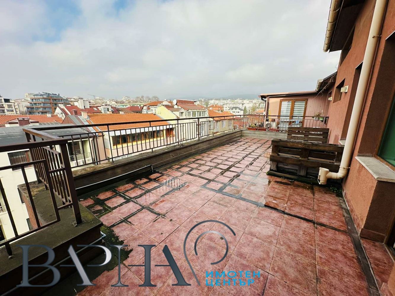 Двустаен апартамент с голяма тераса до ХЕИ - 0