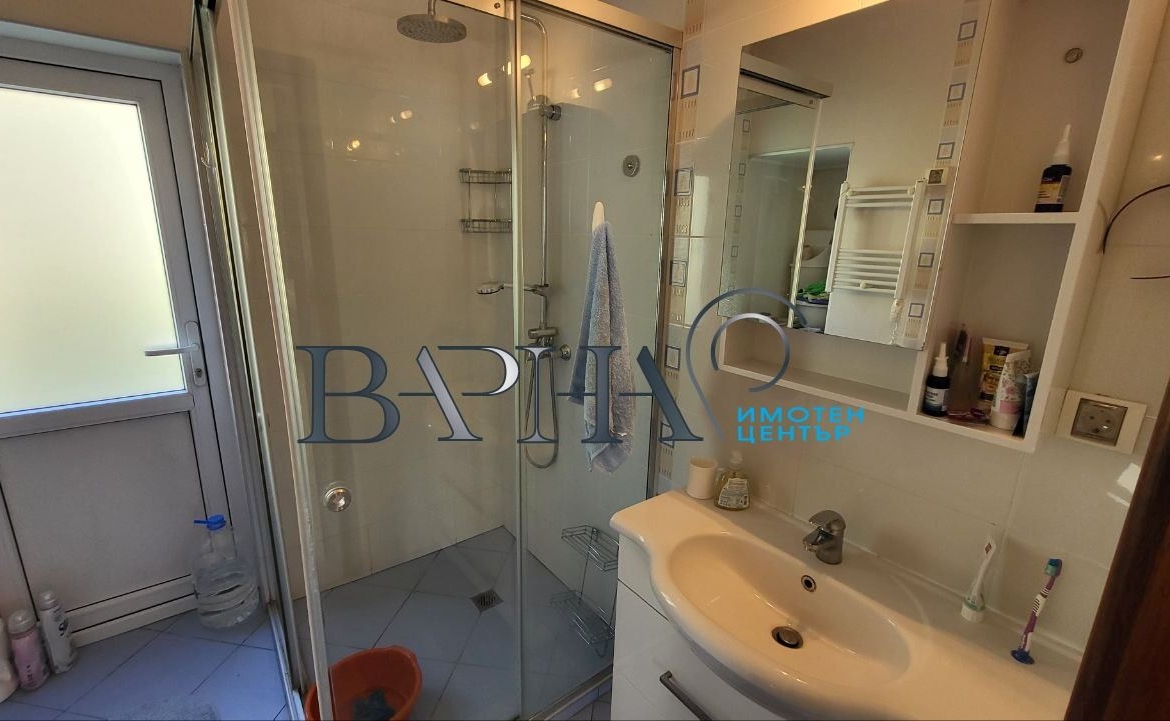 Къща - Варна, област, м-т Манастирски рид - 0