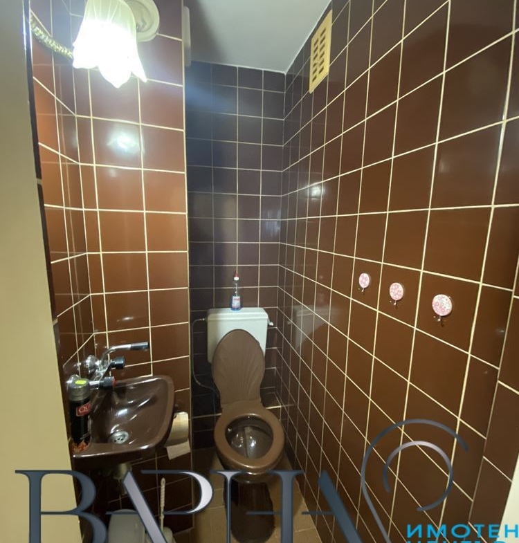 3-стаен - Варна, Генералите - 0