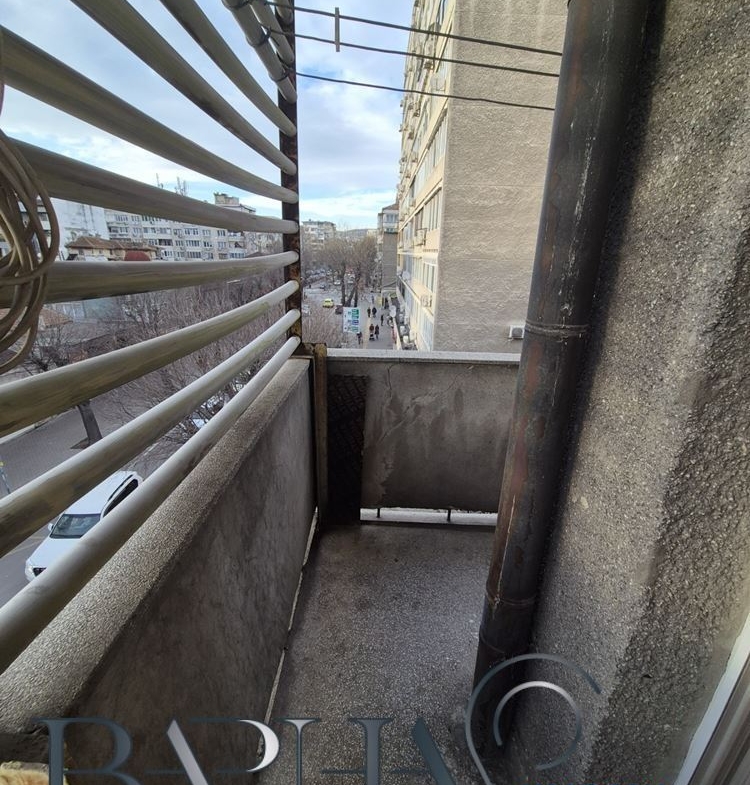 3-стаен - Варна, Колхозен пазар - 0