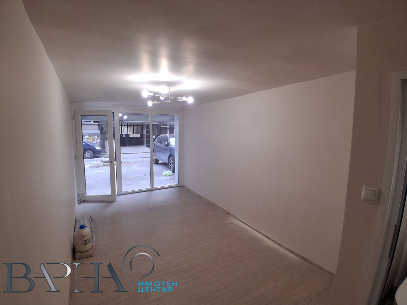 Офис – Варна, Зимно кино Тракия-0 Офис - Варна, Зимно кино Тракия - 0