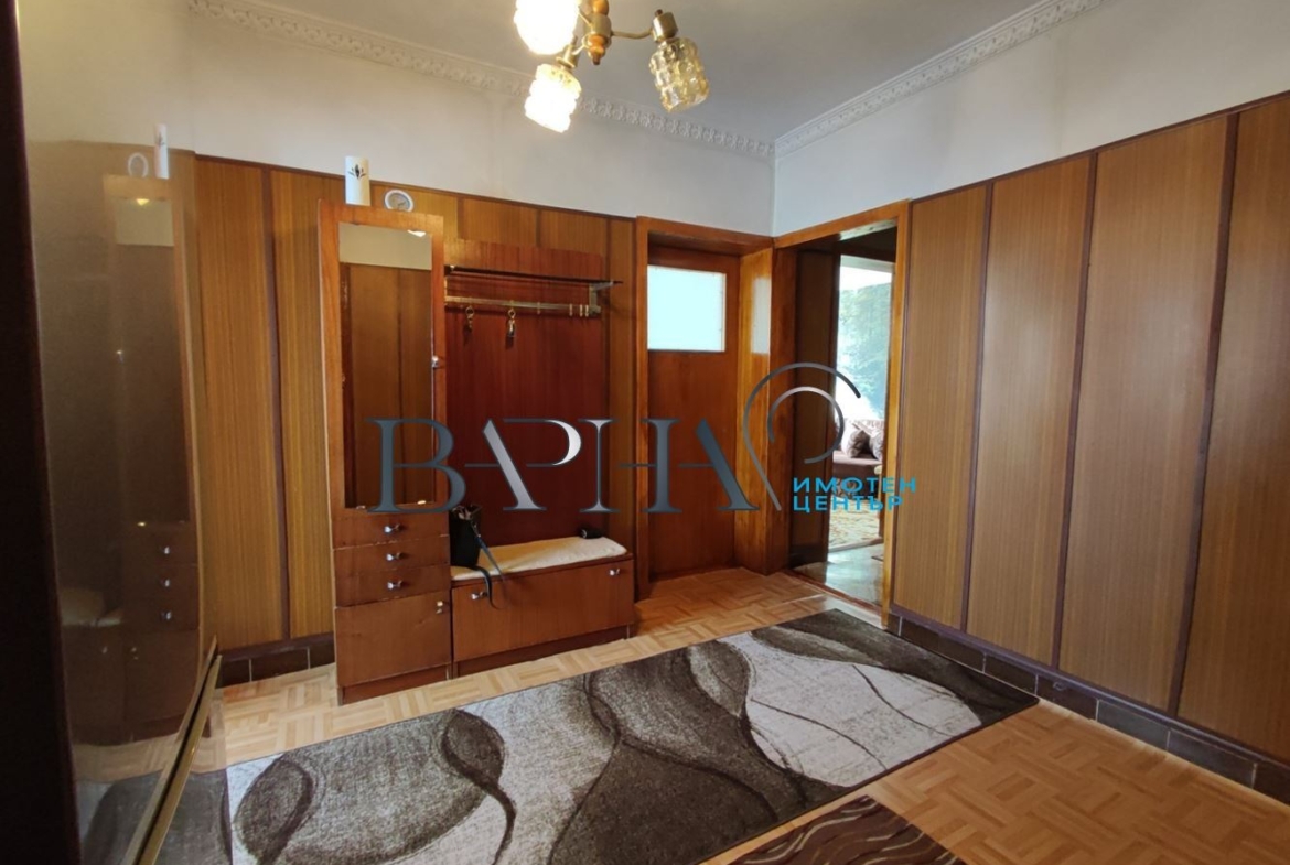 Етаж от къща - Добрич, област, гр.Генерал Тошево - 0