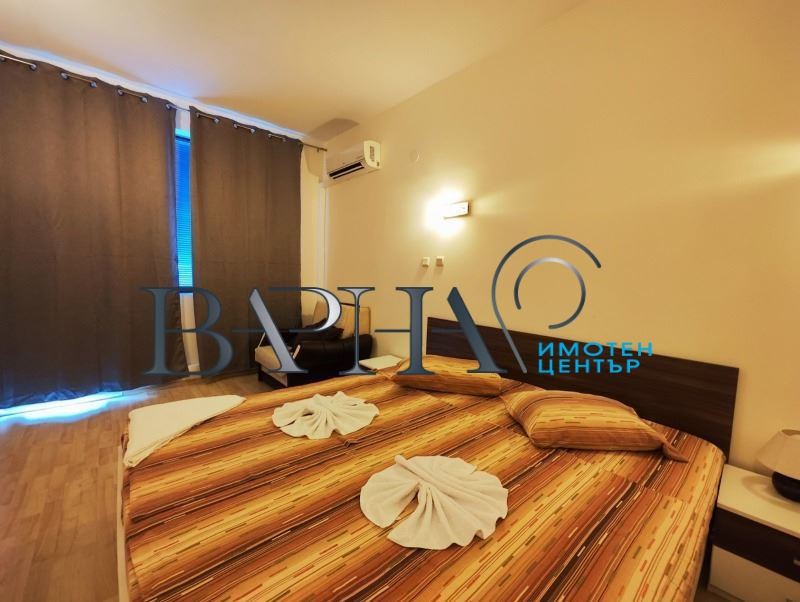 Продава Обзаведен Двустаен Апартамент к.к. Зл. Пясъци - 0