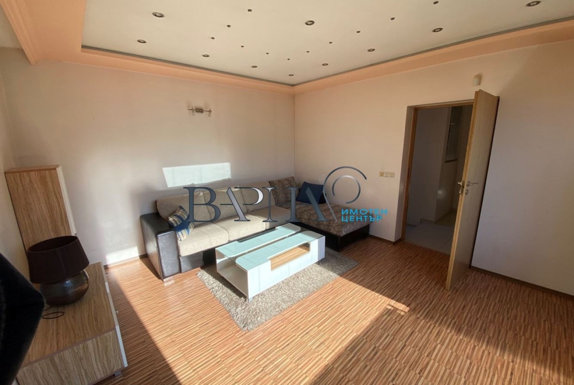 4-стаен - Варна, Погребите - 0