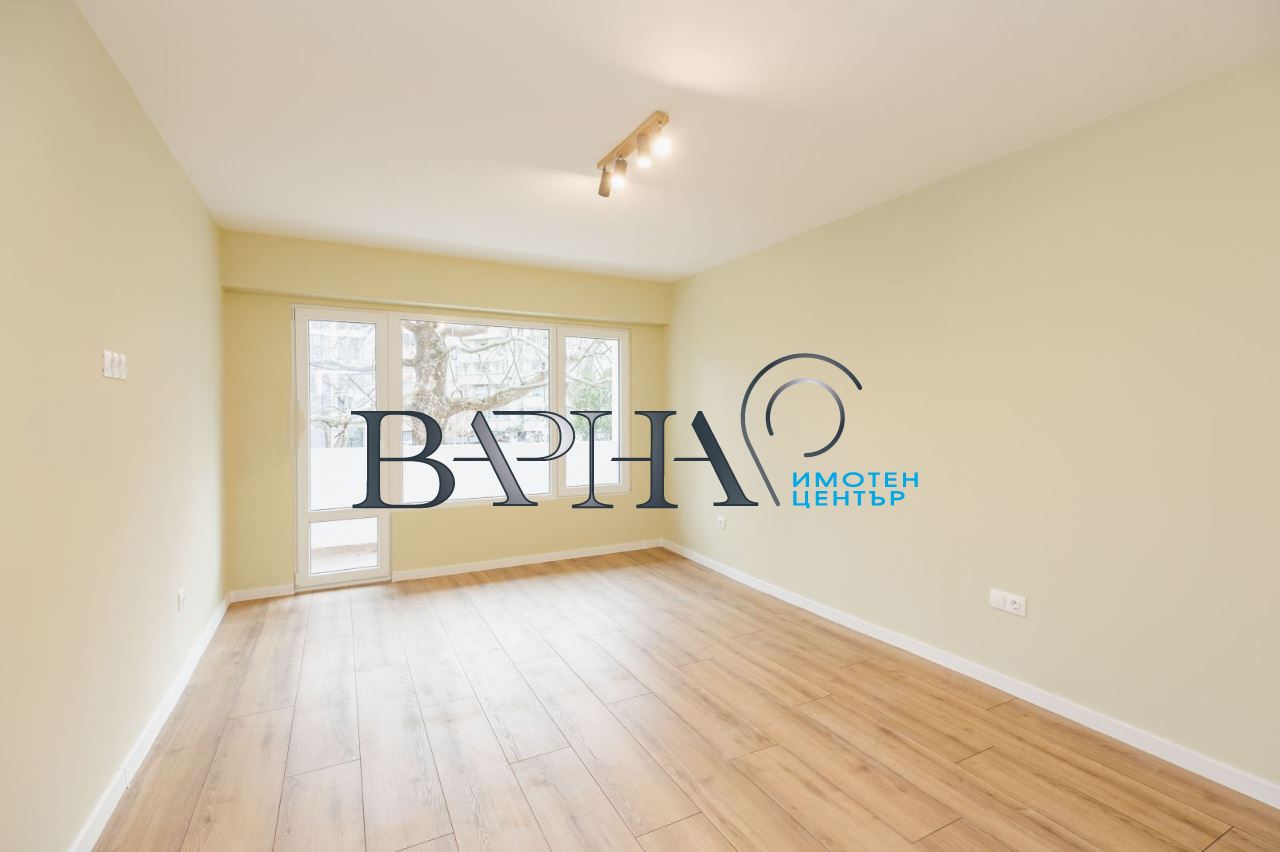 Продава Тристаен апартамент Чайка До Пазара - 0