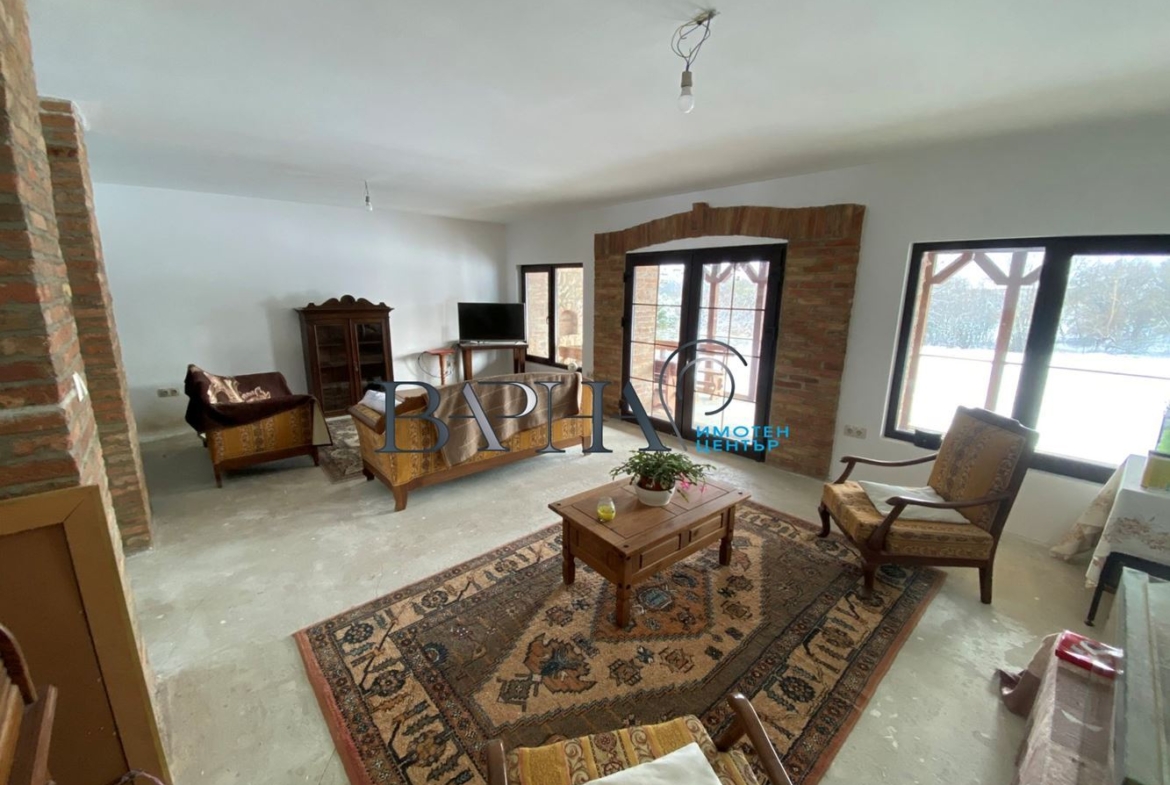 Къща - Варна, област, с.Изгрев - 0