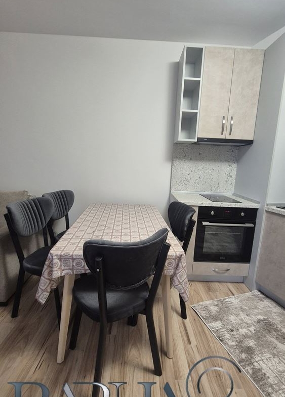 2-стаен - Варна, Младост 2 - 0