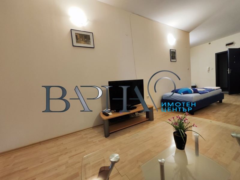 Продава Обзаведен Двустаен Апартамент к.к. Зл. Пясъци - 0