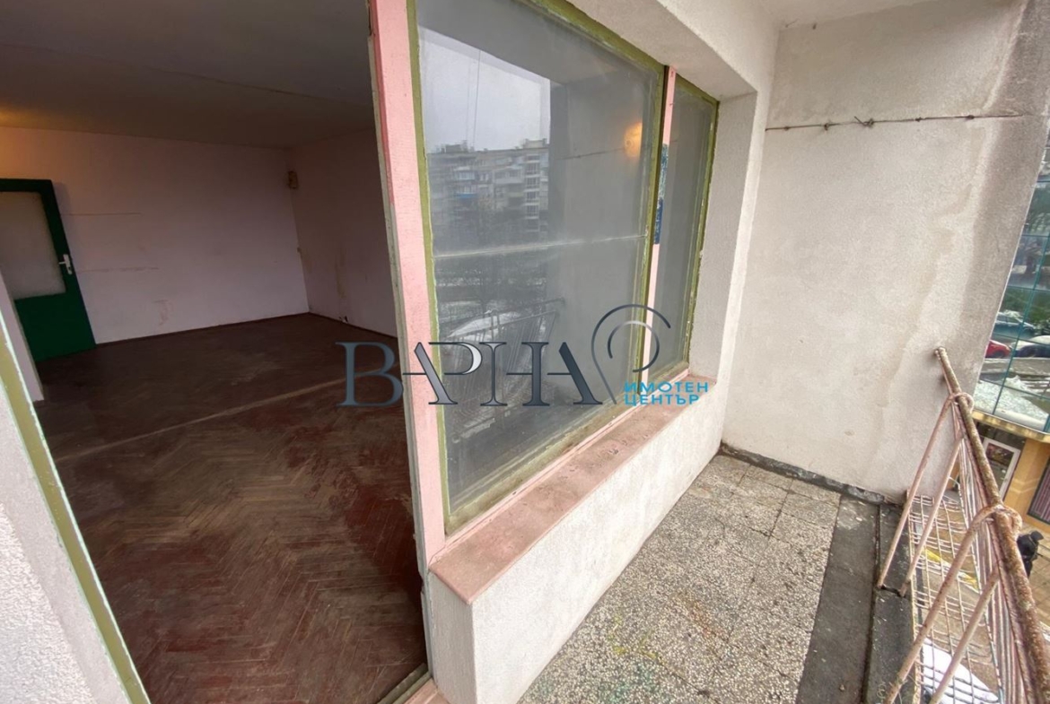 Левски Спалня Хол Кухня - 0