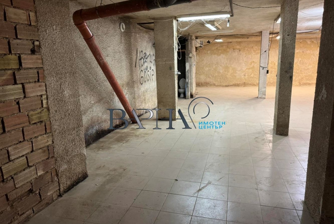 Гараж - Варна, Левски - 0