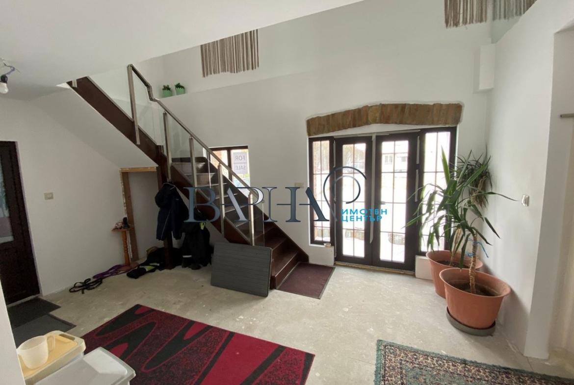 Къща - Варна, област, с.Изгрев - 0