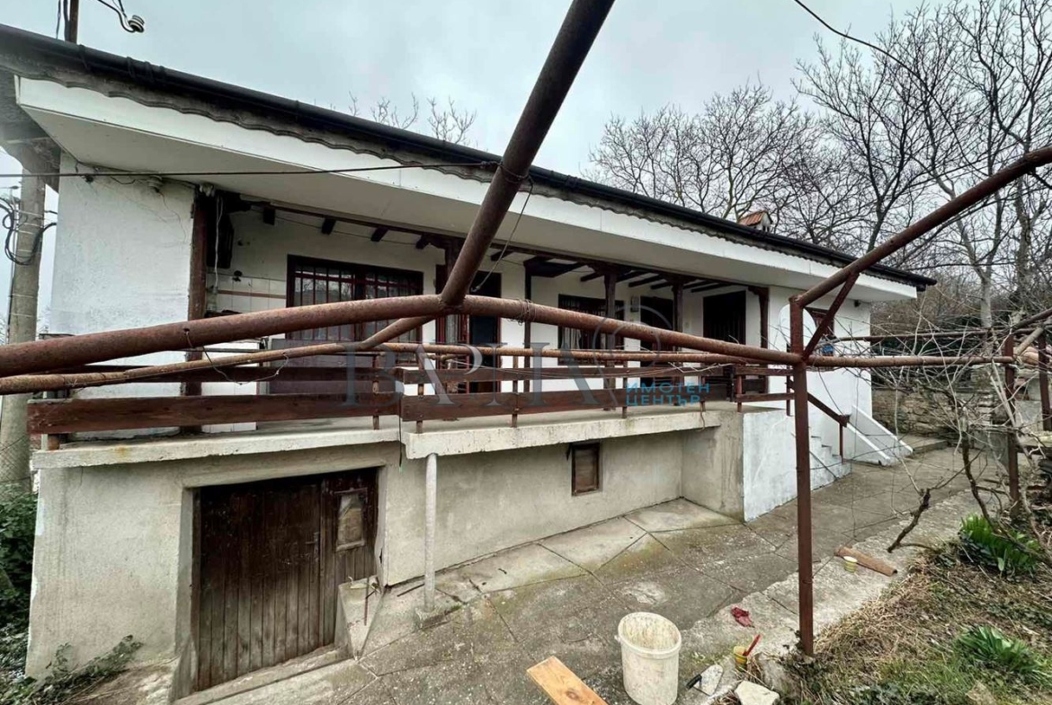 Къща - Варна, област, с.Куманово - 0