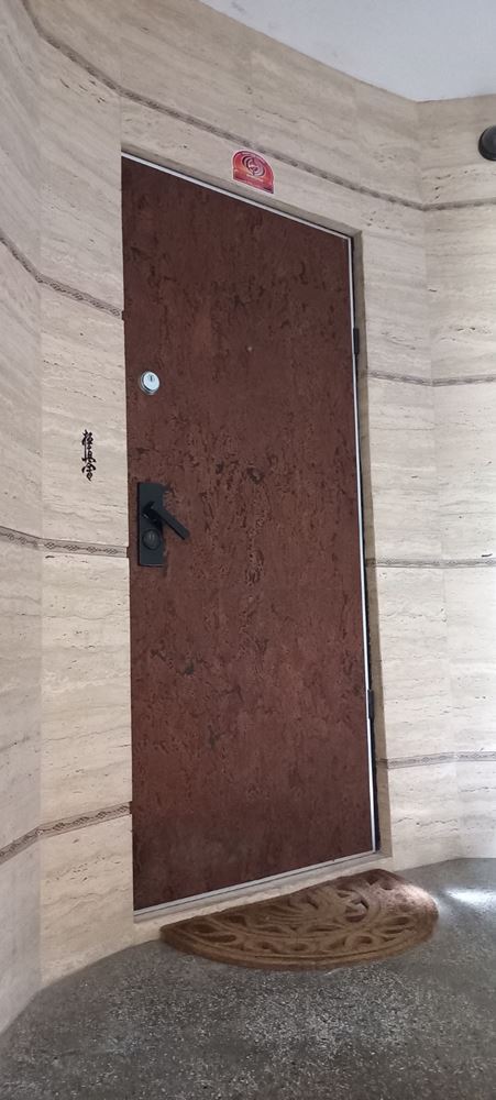 Продава Четиристаен Апартамент Тухлена Сграда - 0