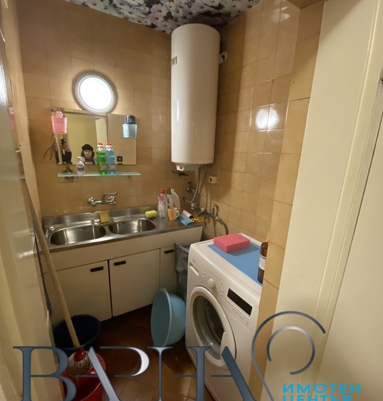 3-стаен - Варна, Генералите - 0