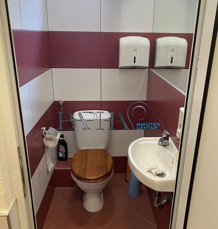 Офис - Варна, Бриз - 0