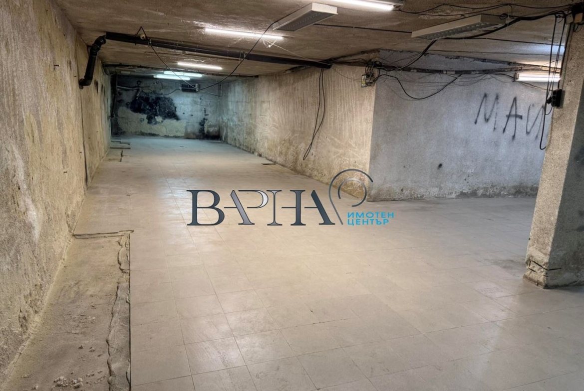 Гараж - Варна, Левски - 0