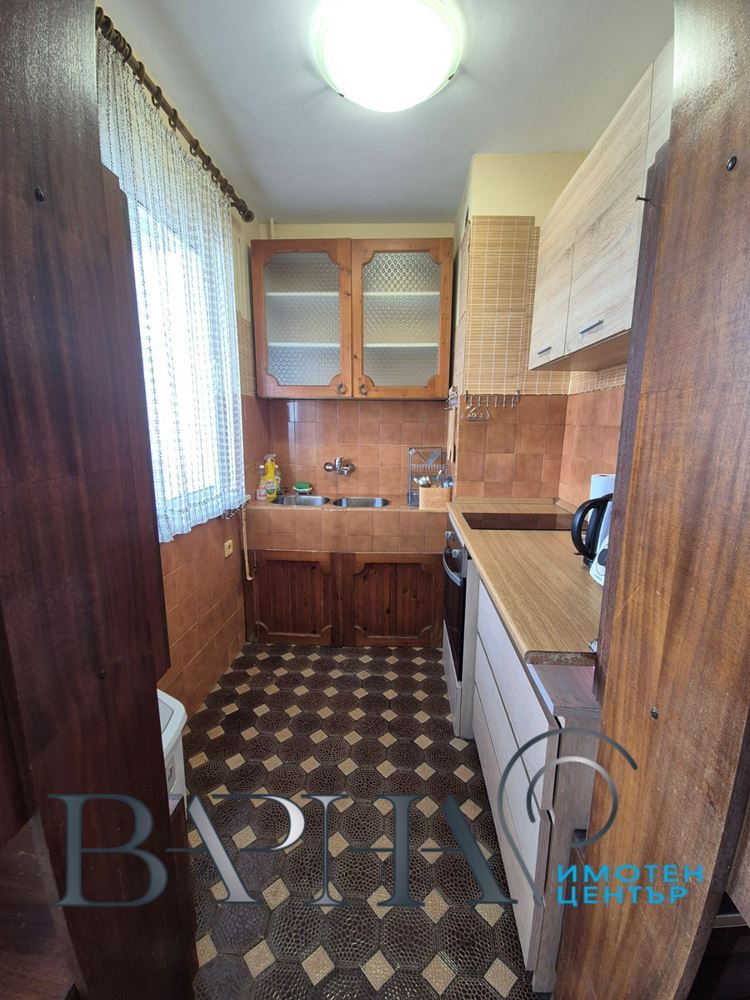 3-стаен - Варна, Генералите - 0