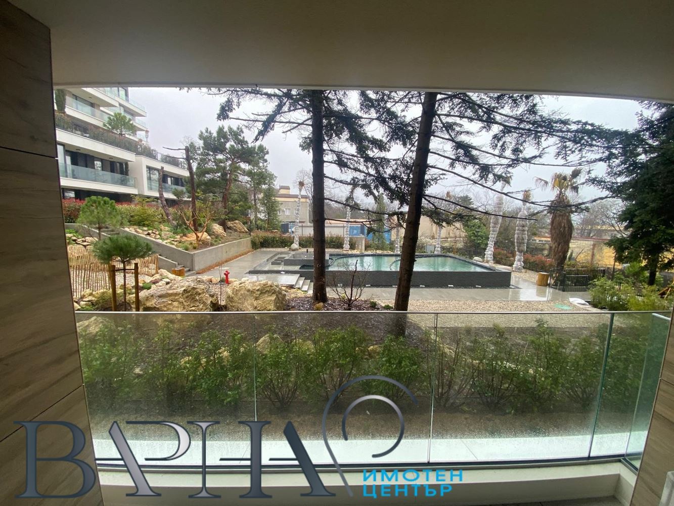 Луксозен Тристаен Апартамент Първи Наематели - 0