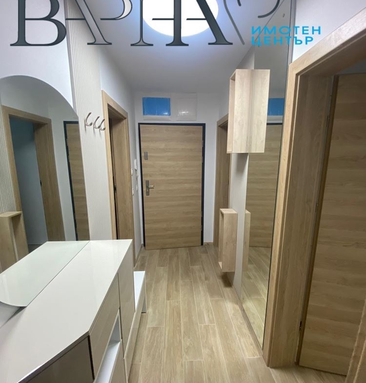 Луксозен Тристаен Апартамент Първи Наематели - 0