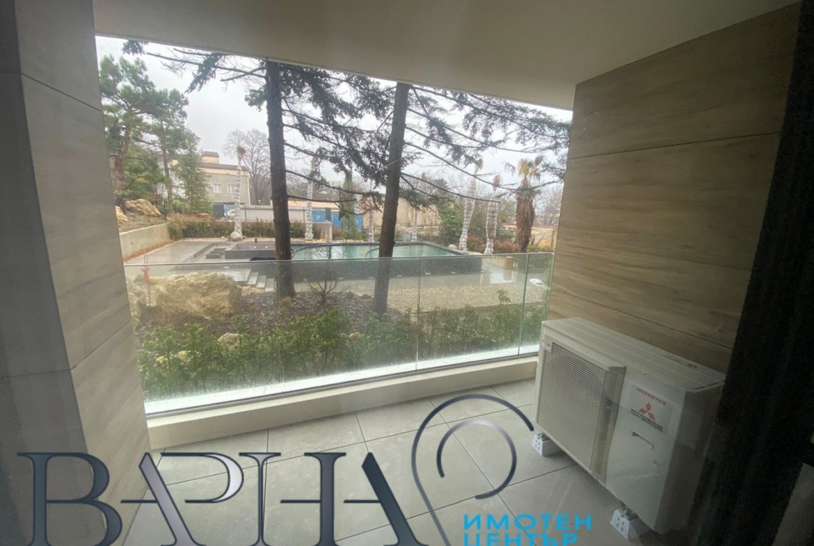 Луксозен Тристаен Апартамент Първи Наематели - 0