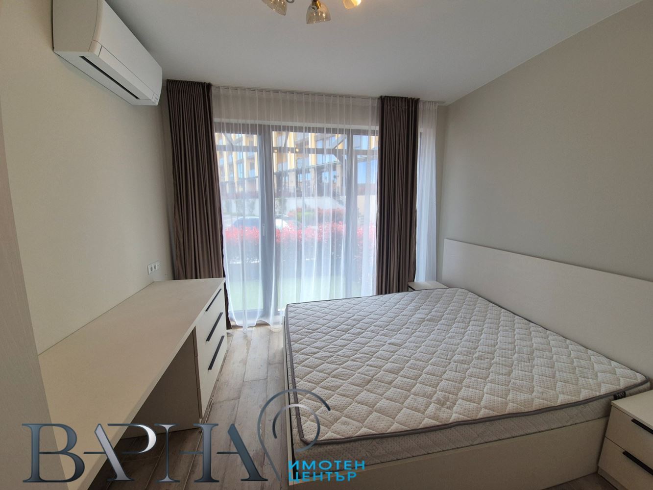 3-стаен - Варна, к.к. Св.Св. Константин и Елена - 0