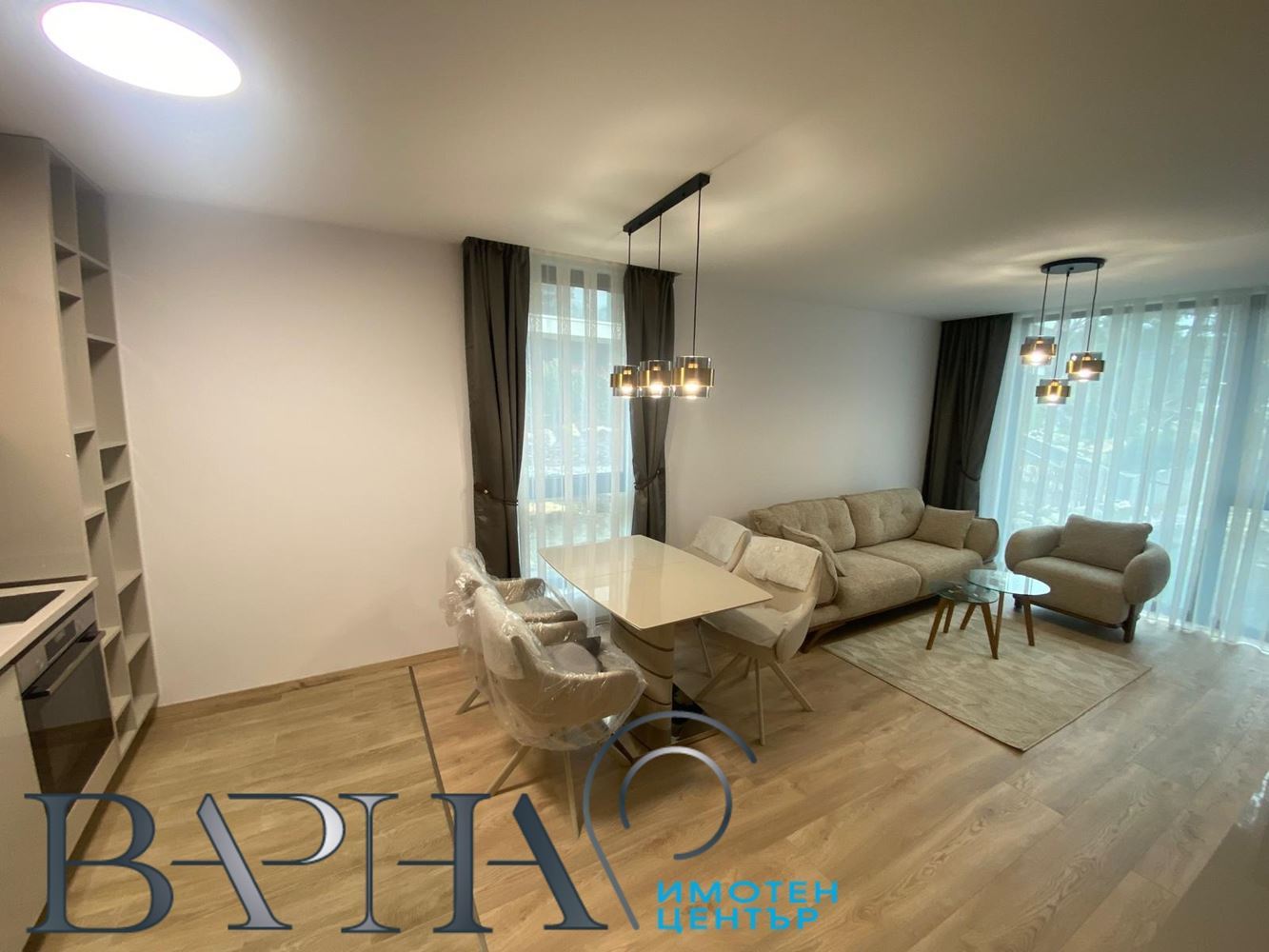 Луксозен Тристаен Апартамент Първи Наематели - 0