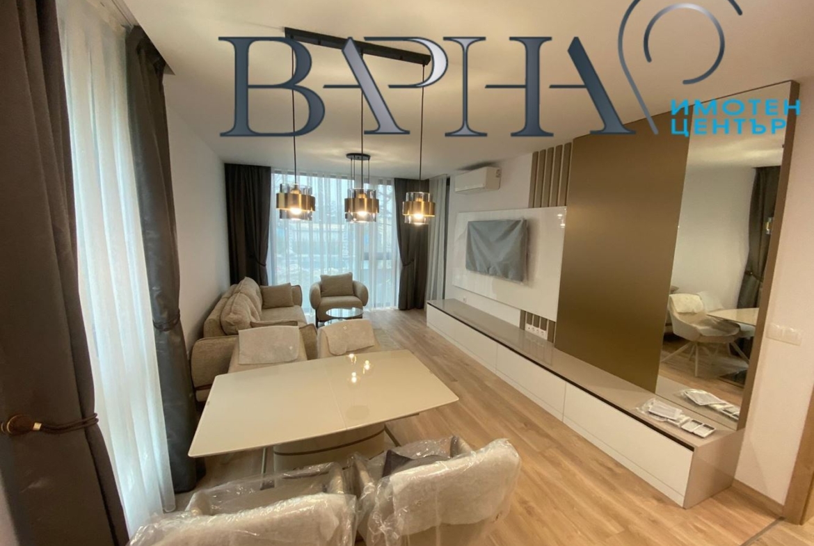 Луксозен Тристаен Апартамент Първи Наематели - 0