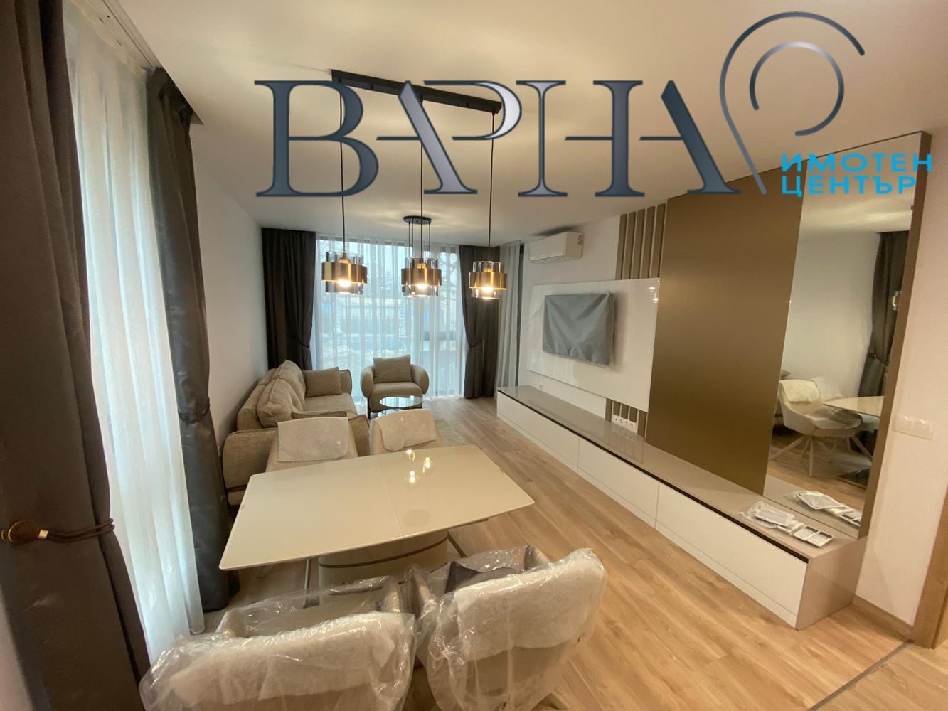 Луксозен Тристаен Апартамент Първи Наематели - 0