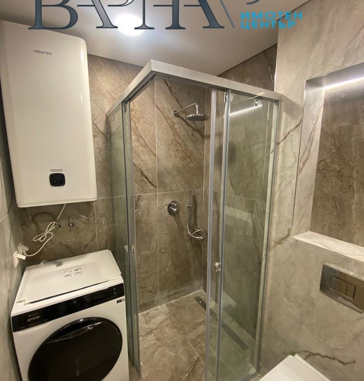 Луксозен Тристаен Апартамент Първи Наематели - 0