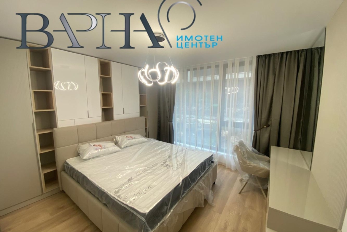 Луксозен Тристаен Апартамент Първи Наематели - 0