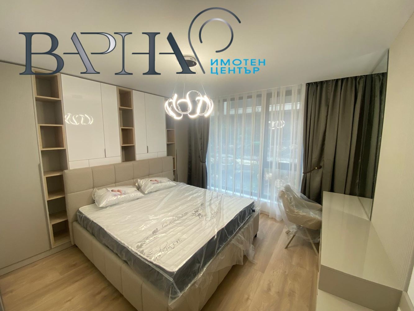 Луксозен Тристаен Апартамент Първи Наематели - 0