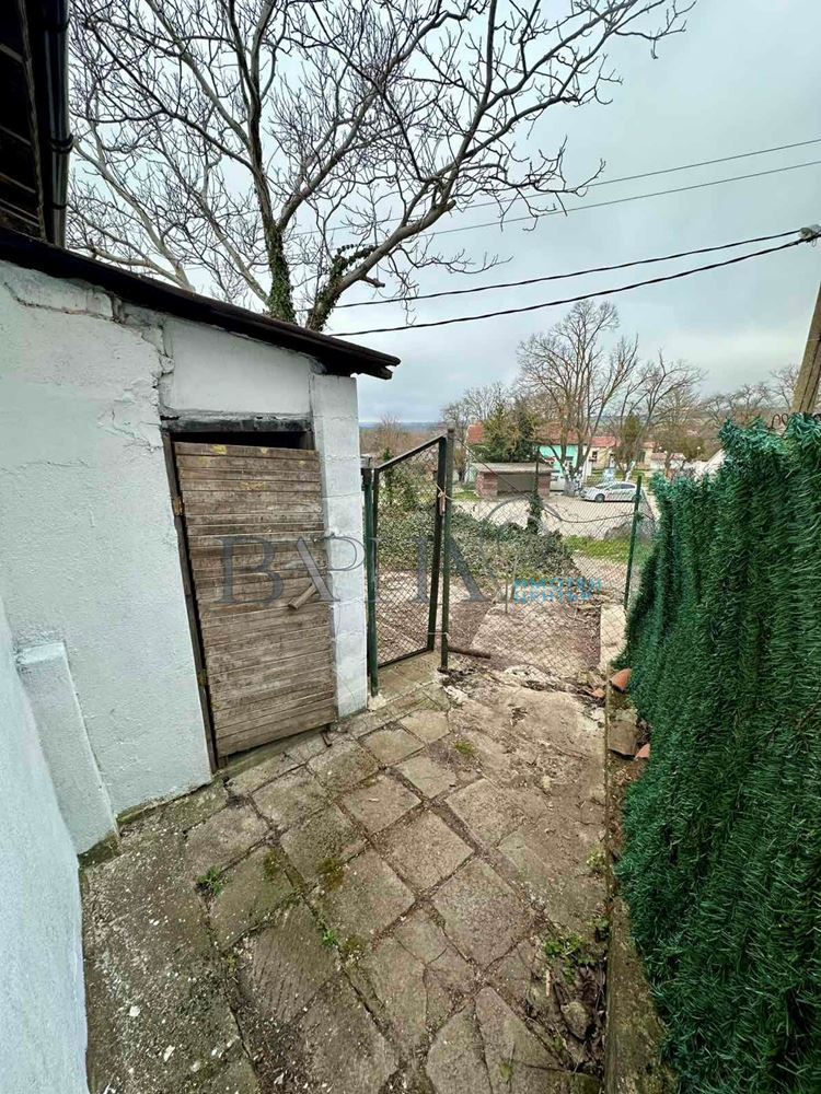 Къща - Варна, област, с.Куманово - 0