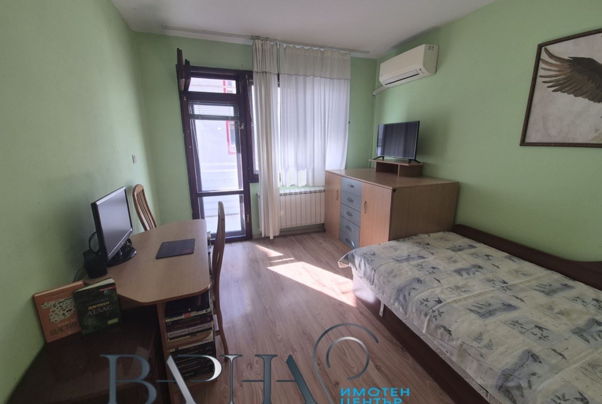 3-стаен - Варна, Погребите - 0