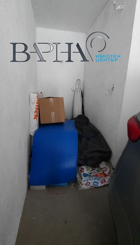 ГАРАЖ Цветен квартал !!! - 0