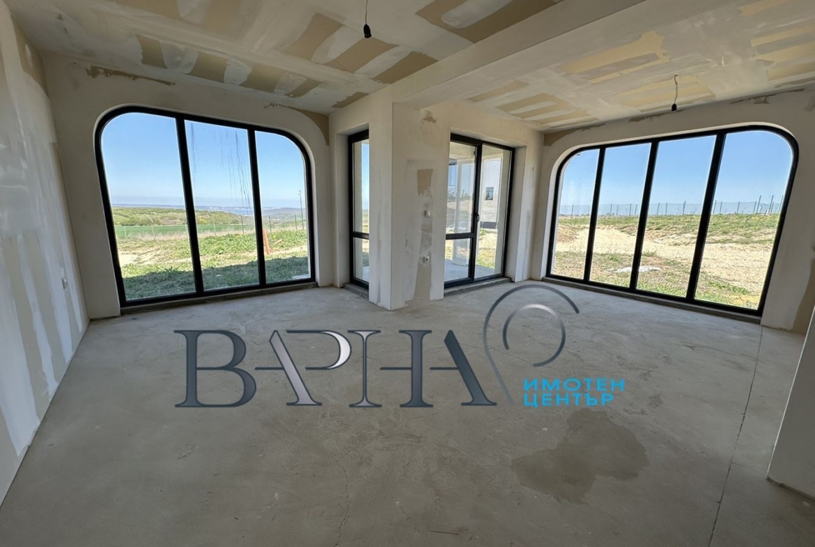 Къща - Варна, област, с.Кичево - 0